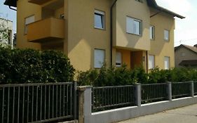 Apartment Contento Zagreb
